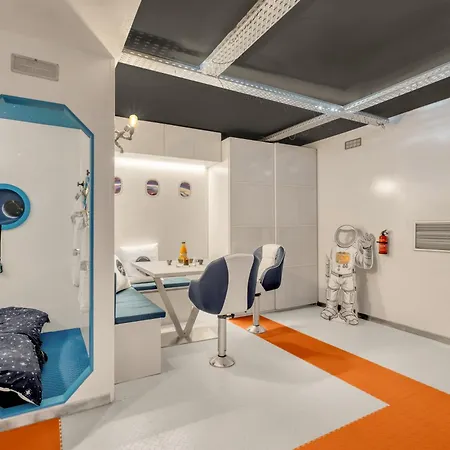 Apartment Navette & Planete - Espace - 2 100-100 Insolite *