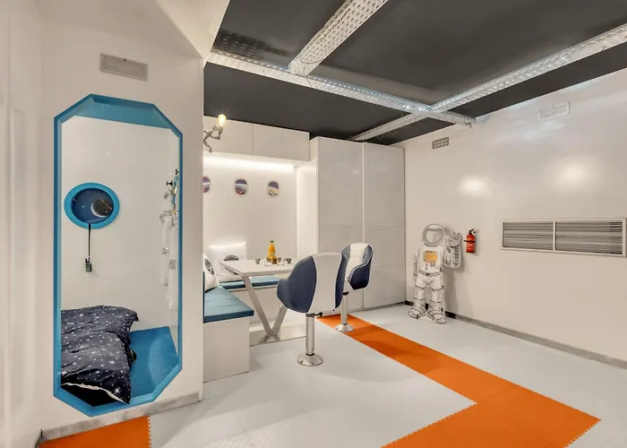 Apartment Navette & Planete - Espace - 2 100-100 Insolite *