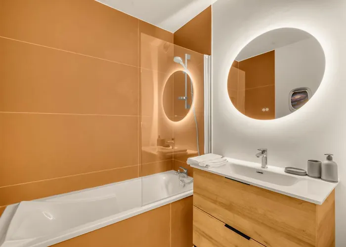 Apartment Navette & Planete - Espace - 2 100-100 Insolite Toulouse