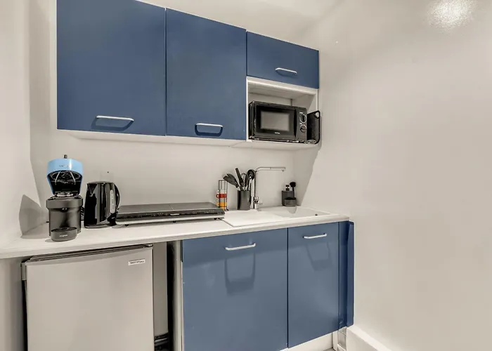 Navette & Planete - Espace - 2 100-100 Insolite